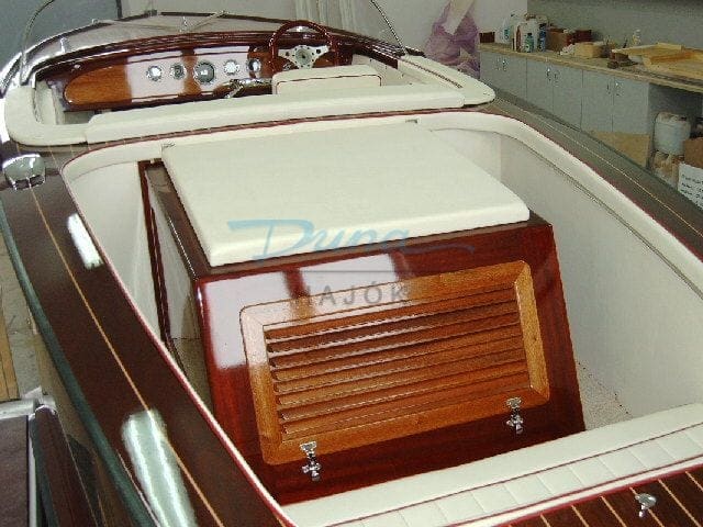Boesch 560 De Luxe