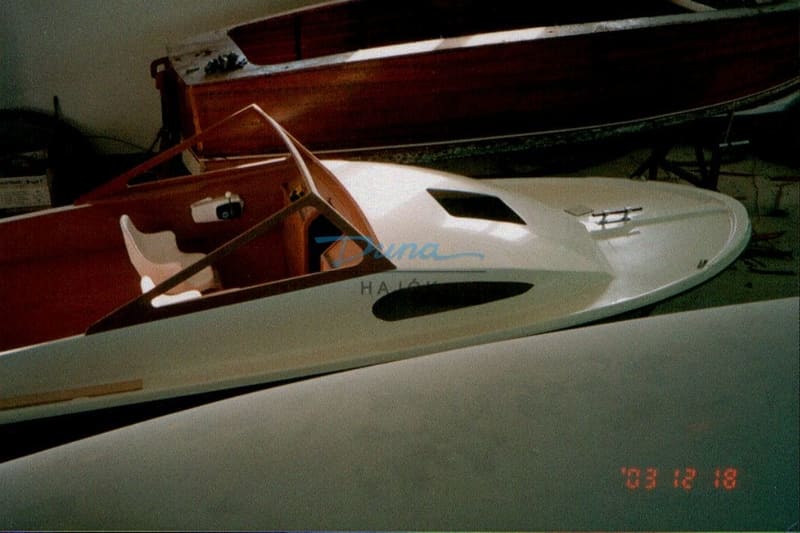 Duna-Enterior-Asztalos-es-Hajoepito-uzem-Volvo-Penta-motorcsonak-referencia-002